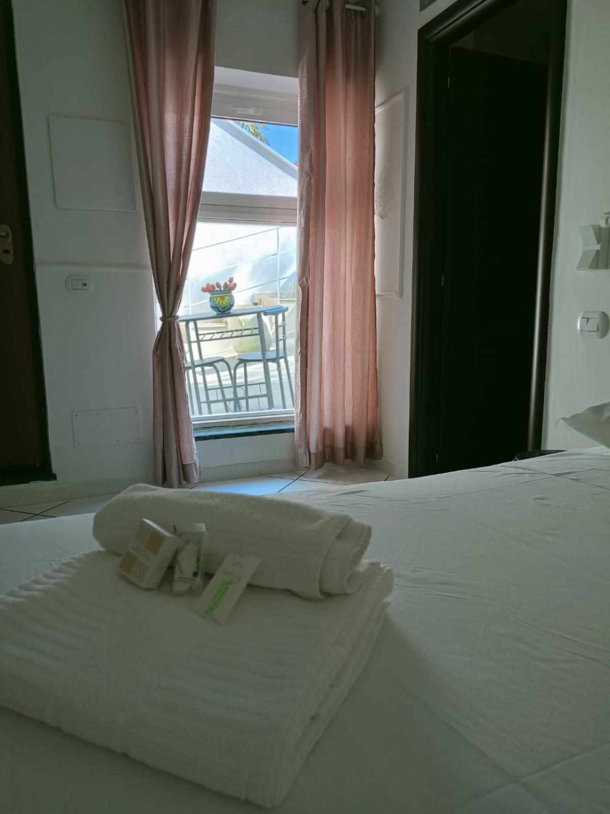 Costa Costa Rooms Sant'Egidio del Monte Albino Exterior photo